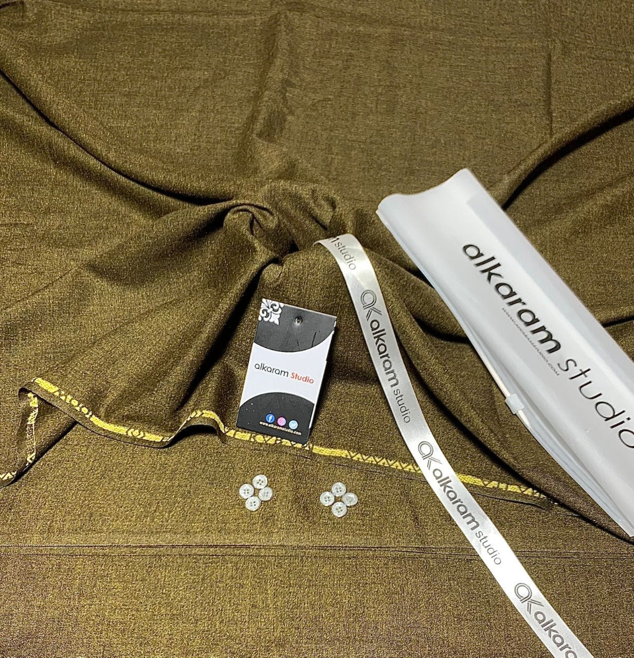 Alkaram Winter Unstitch Premium – Soft Pashmina Wool Fabric AKW 564